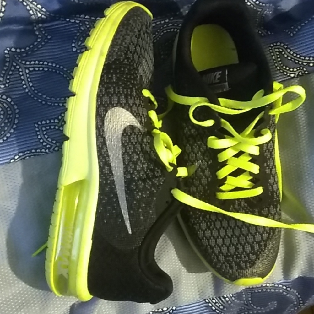 Nike air Max size 6,5 youth